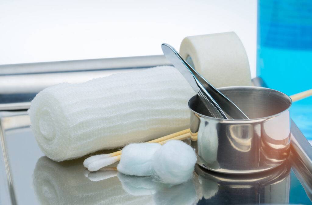 Ompeleet poistetaan, kun haava on parantunut.